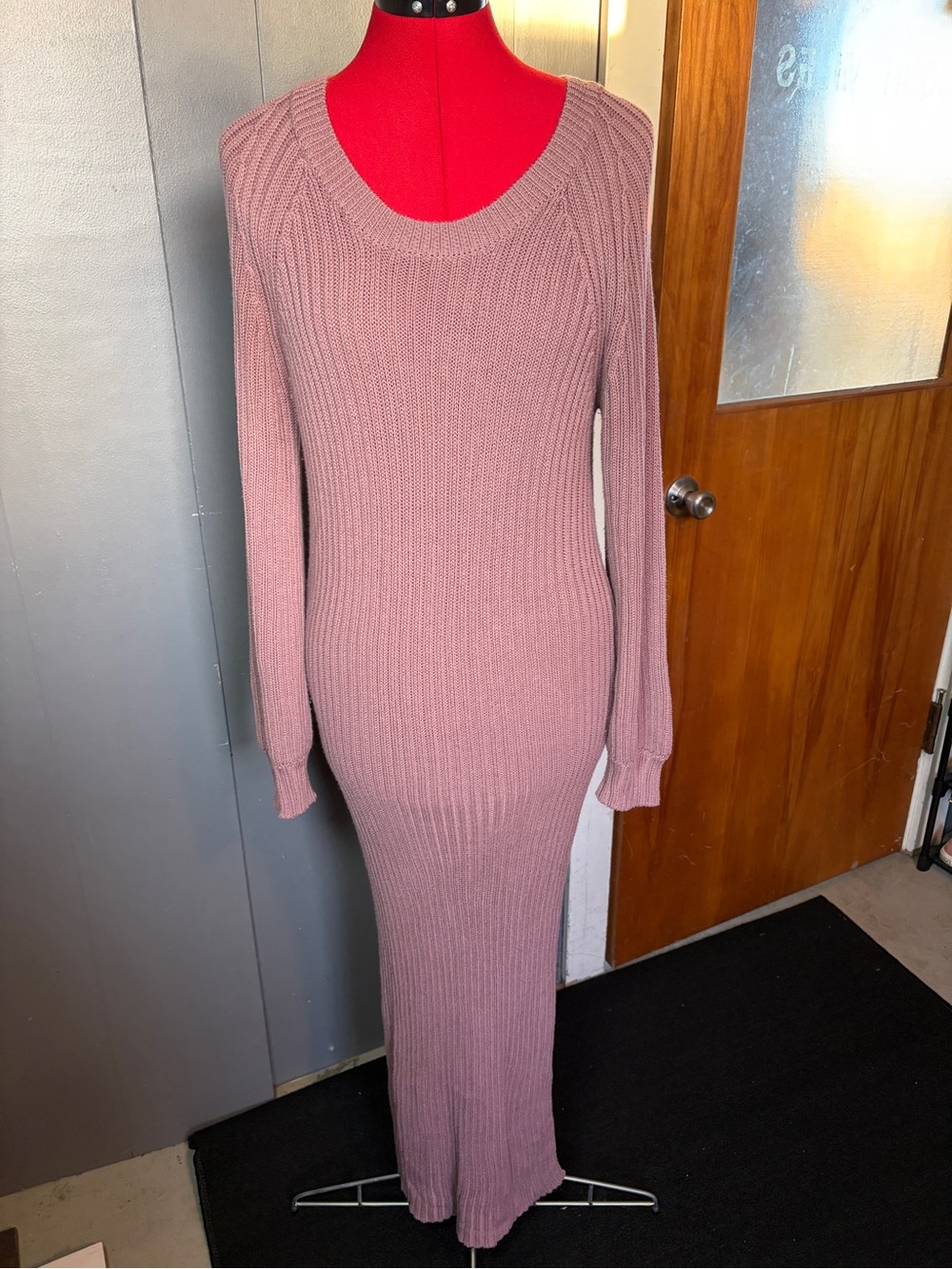 Long Sleeve Ribbed Maxi Dress in Dusty Mauve